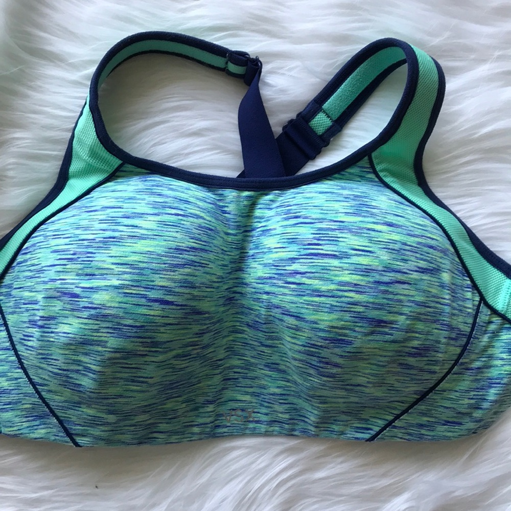 VS 34D Maximum Support Sports Bra